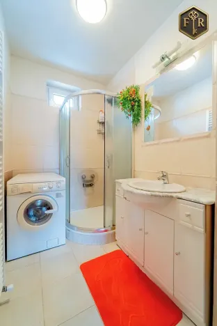 Prodej rodinného domu, Petrovice, 246 m2