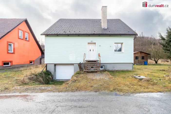 Prodej rodinného domu, Karlovice, 614 m2