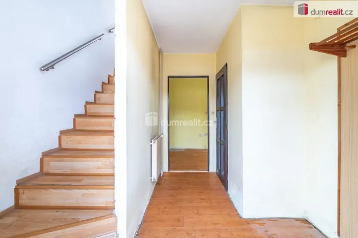 Prodej rodinného domu, Karlovice, 614 m2