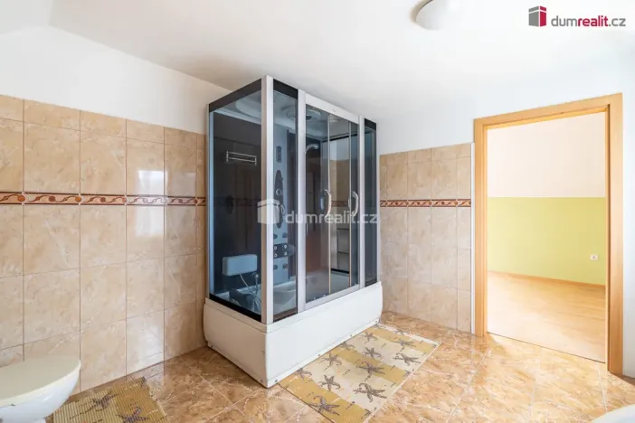 Prodej rodinného domu, Karlovice, 614 m2