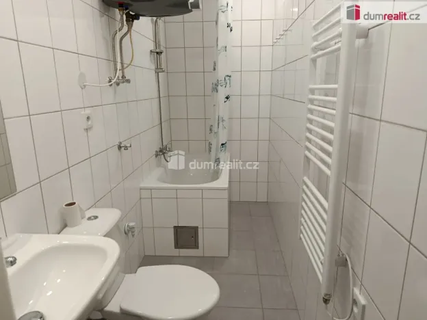 Pronájem bytu 1+kk, Praha - Bubeneč, Ve struhách, 21 m2