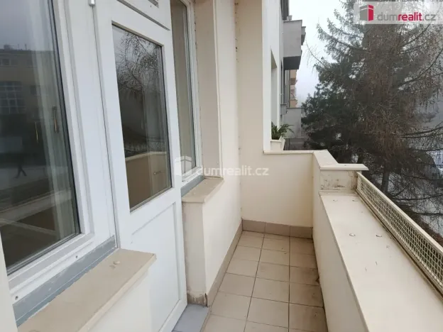 Pronájem bytu 1+kk, Praha - Bubeneč, Ve struhách, 21 m2