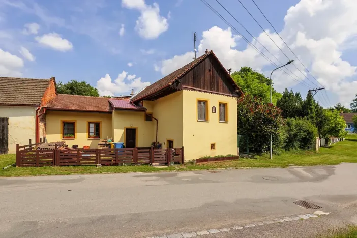 Prodej rodinného domu, Březina, 300 m2