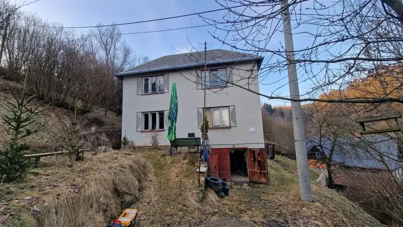 Prodej rodinného domu, Štíty, 204 m2