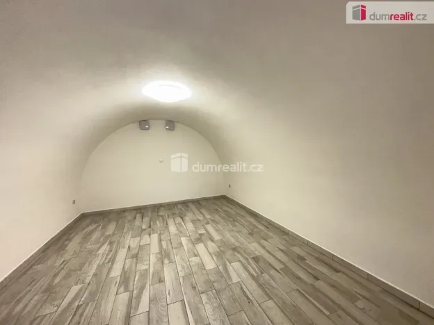 Pronájem bytu 1+1, Mikulov, Zámecká, 30 m2