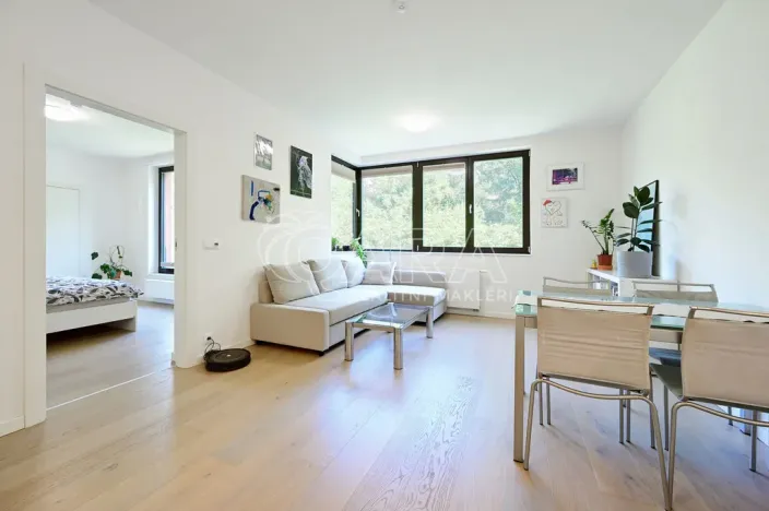 Pronájem bytu 2+kk, Praha - Podolí, Sinkulova, 47 m2