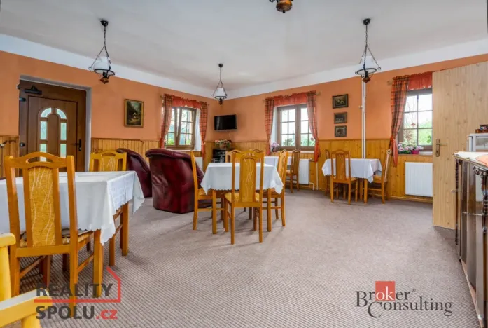 Prodej ubytování, Horní Maršov, Promenáda, 620 m2