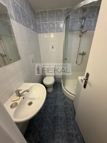 Pronájem bytu 2+kk, Praha - Smíchov, Kmochova, 45 m2