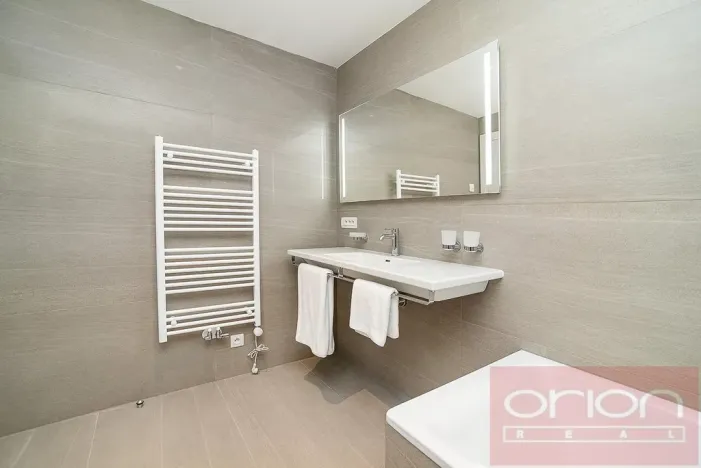 Pronájem bytu 1+kk, Praha - Smíchov, Holečkova, 65 m2