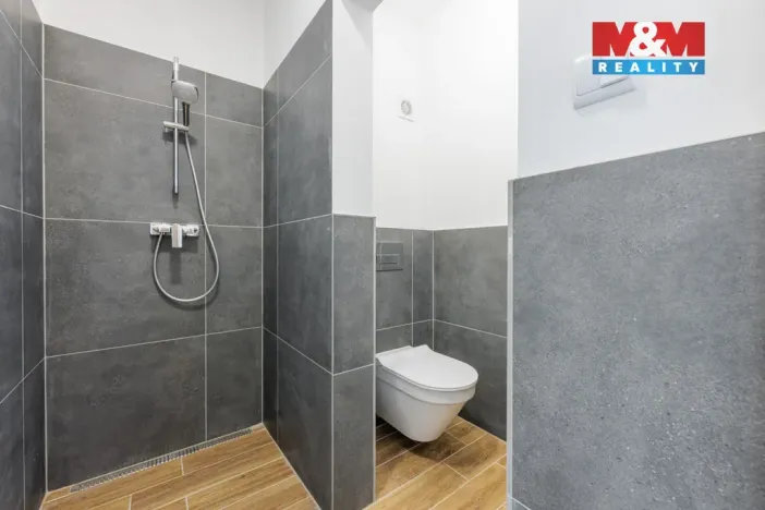 Prodej rodinného domu, Karlovy Vary - Bohatice, Na Stezce, 182 m2