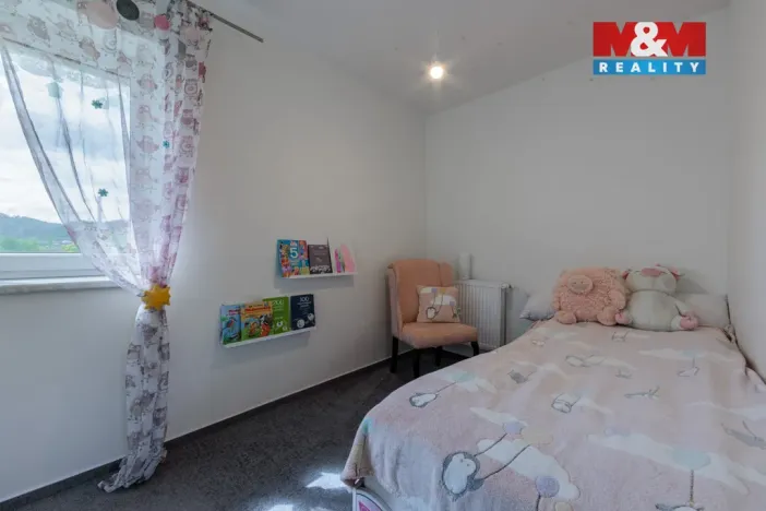 Prodej rodinného domu, Karlovy Vary - Bohatice, Na Stezce, 182 m2