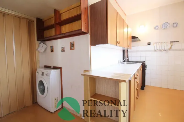 Pronájem bytu 2+1, Karlovy Vary, Hybešova, 56 m2