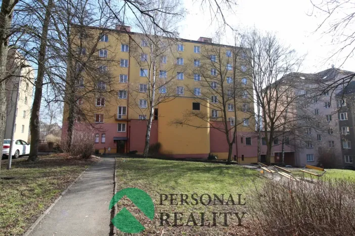 Pronájem bytu 2+1, Karlovy Vary, Hybešova, 56 m2