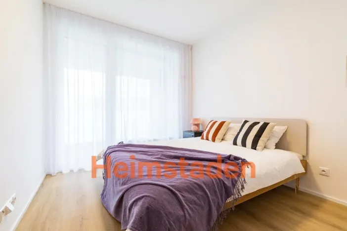 Pronájem bytu 2+kk, Praha - Holešovice, Vrbenského, 57 m2