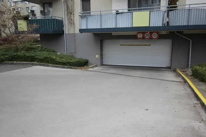 Prodej garáže, Praha - Hostivař, Rižská, 12 m2