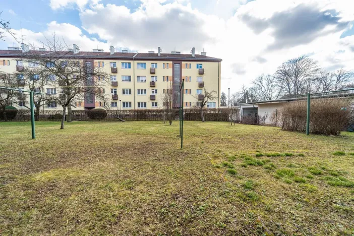 Prodej bytu 3+1, Praha - Strašnice, U kombinátu, 77 m2