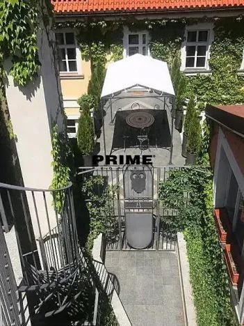 Pronájem bytu 4+1, Praha - Malá Strana, Vlašská, 178 m2