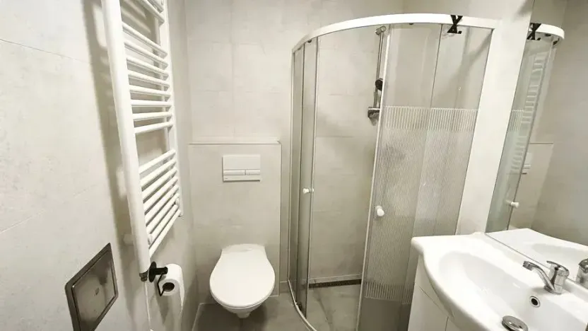 Pronájem bytu 1+1, Praha - Vršovice, Sámova, 40 m2