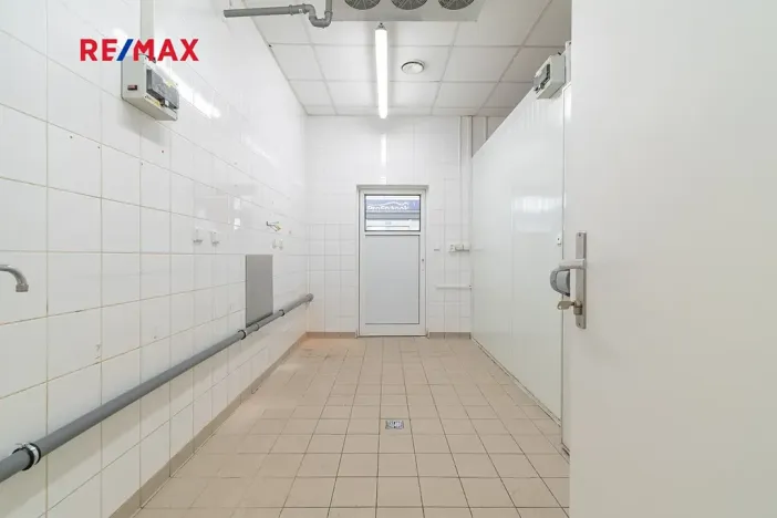 Pronájem obchodního prostoru, Plzeň, 181 m2