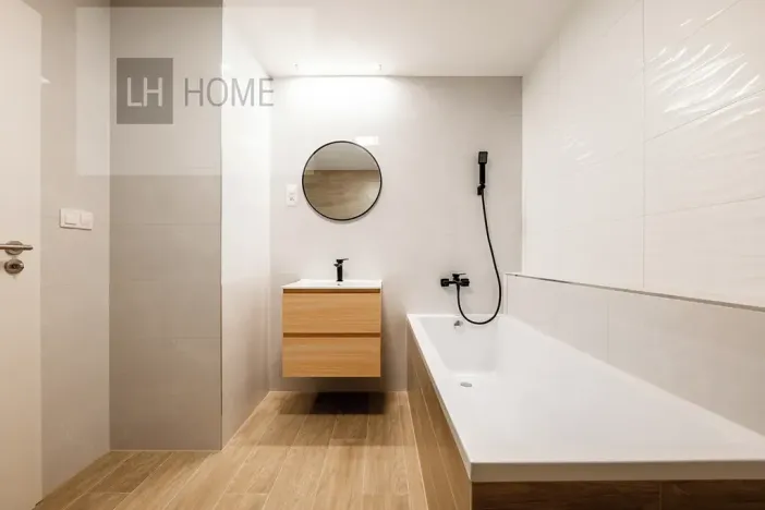 Prodej bytu 2+kk, České Budějovice, Čakovská, 67 m2