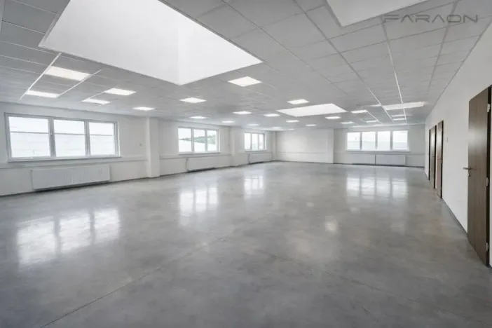 Pronájem skladu, Praha - Hostivař, K pérovně, 1100 m2