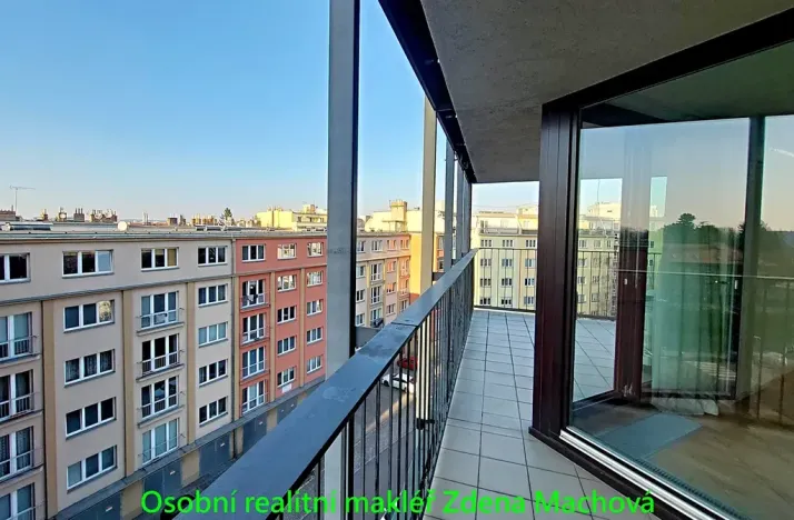 Pronájem bytu 1+kk, Praha - Žižkov, Ke kapslovně, 38 m2