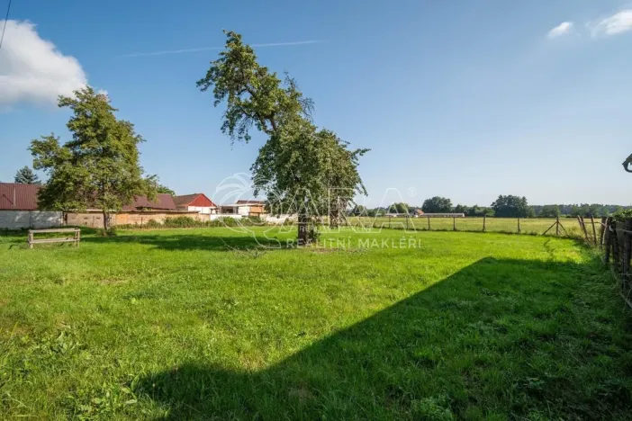 Prodej pozemku pro bydlení, Kladruby nad Labem - Bílé Vchynice, 1300 m2