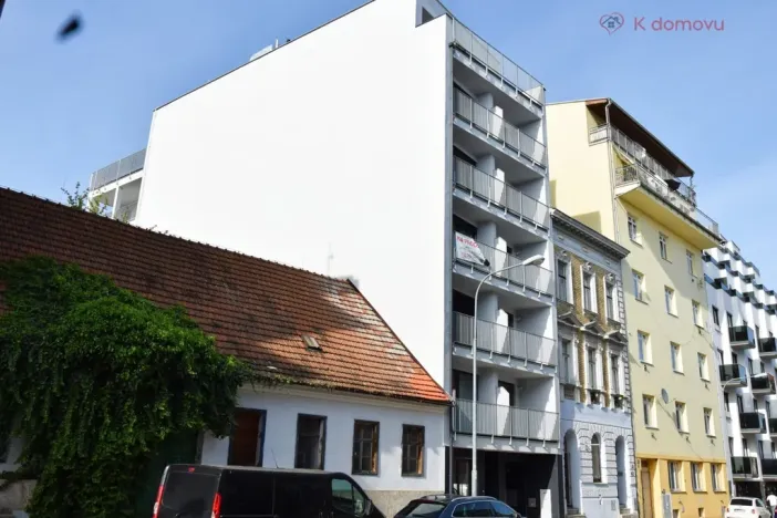 Pronájem bytu 1+kk, Brno, Francouzská, 30 m2