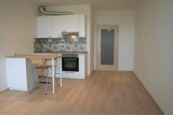 Pronájem bytu 1+kk, Praha - Horní Měcholupy, Hornoměcholupská, 35 m2