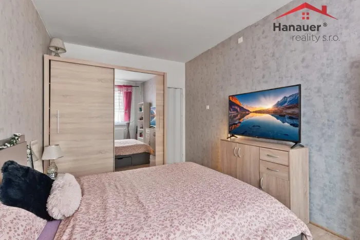 Prodej bytu 2+kk, Děčín - Děčín XXXII-Boletice nad Labem, V Sídlišti, 43 m2