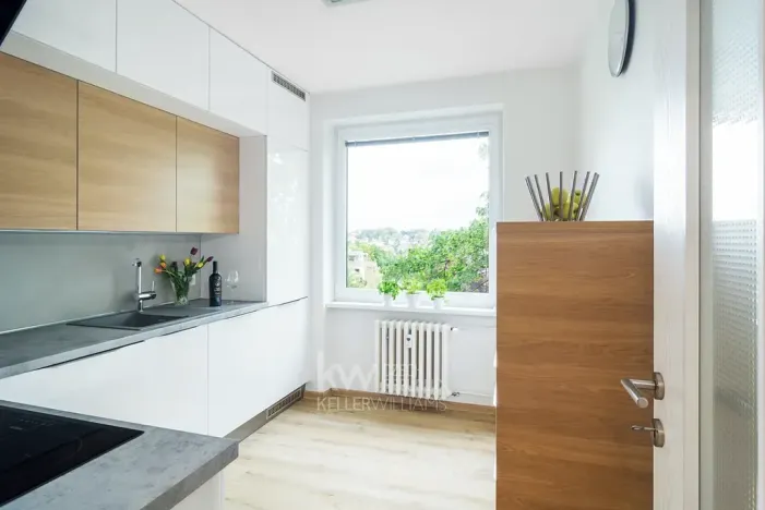 Pronájem bytu 3+1, Praha - Střešovice, Střešovická, 77 m2