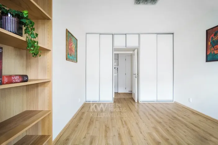 Pronájem bytu 3+1, Praha - Střešovice, Střešovická, 77 m2