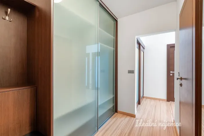 Pronájem bytu 3+1, Praha, Volutová, 76 m2