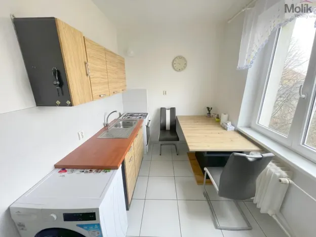 Prodej bytu 2+1, Louny, Tyršovo nám., 51 m2