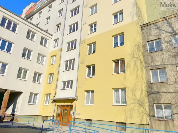 Prodej bytu 2+1, Louny, Tyršovo nám., 51 m2