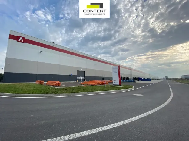 Pronájem skladu, Lovosice, 5000 m2