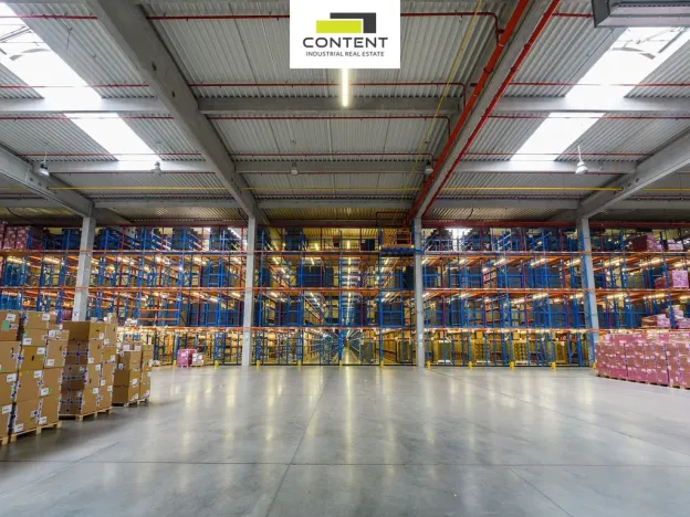 Pronájem skladu, Lovosice, 5000 m2