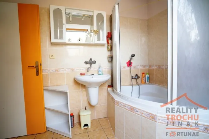 Prodej rodinného domu, Předměřice nad Labem, Na Vyšehradě, 114 m2