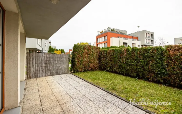 Pronájem bytu 1+kk, Praha - Pitkovice, K dálnici, 44 m2