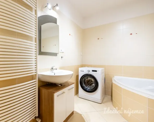 Pronájem bytu 1+kk, Praha - Pitkovice, K dálnici, 44 m2