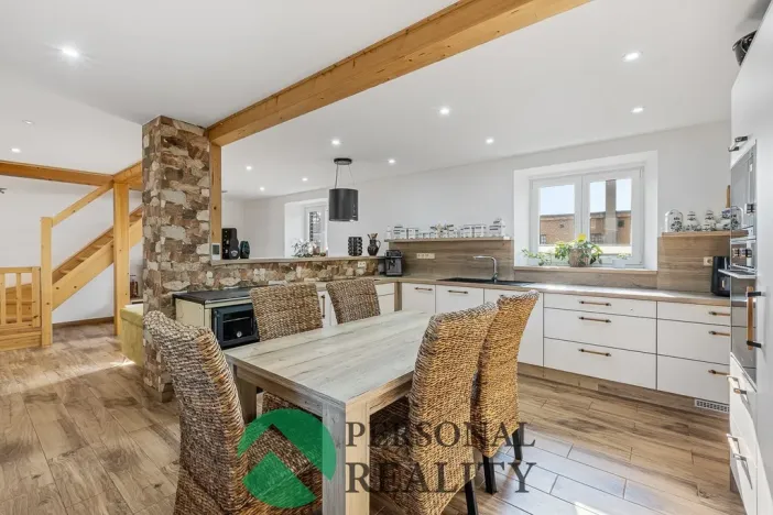 Prodej rodinného domu, Kněževes, Libušina, 180 m2