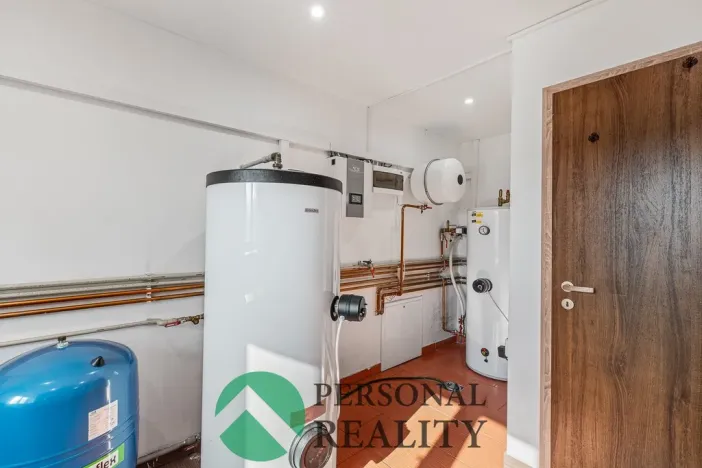 Prodej rodinného domu, Kněževes, Libušina, 180 m2