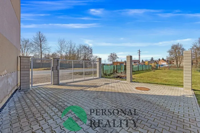 Prodej rodinného domu, Kněževes, Libušina, 180 m2