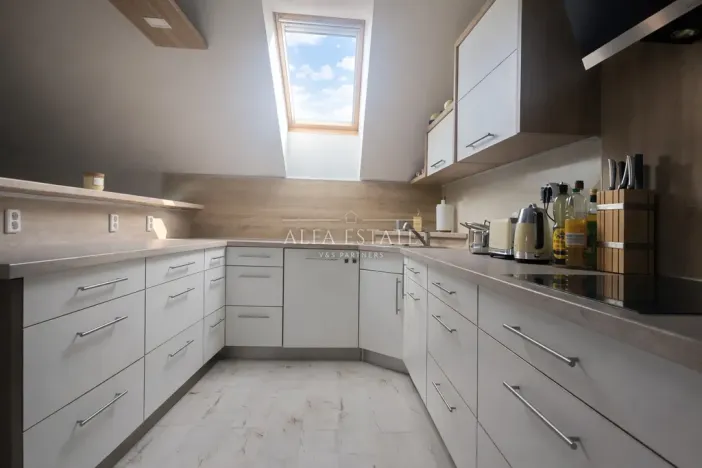 Prodej bytu 4+kk, Chodov, Bezručova, 120 m2