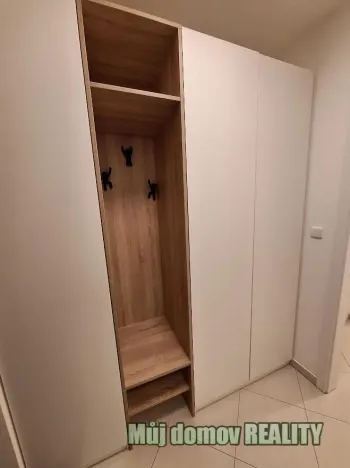 Pronájem bytu 2+kk, Praha - Ruzyně, Huppnerova, 54 m2