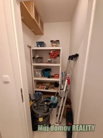 Pronájem bytu 2+kk, Praha - Ruzyně, Huppnerova, 54 m2