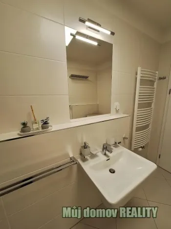 Pronájem bytu 2+kk, Praha - Ruzyně, Huppnerova, 54 m2