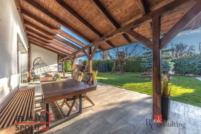 Prodej rodinného domu, Zlonín, U Rybníka, 291 m2