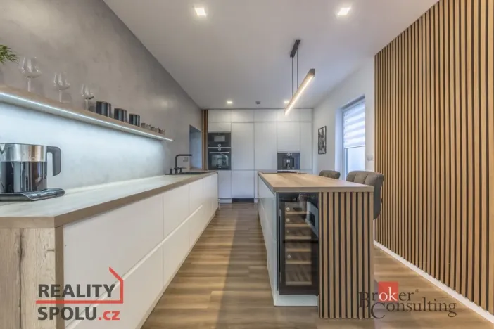 Prodej rodinného domu, Zlonín, U Rybníka, 291 m2