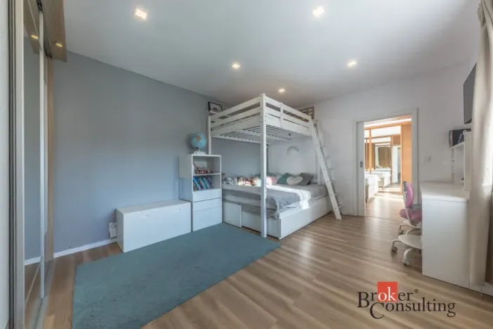 Prodej rodinného domu, Zlonín, U Rybníka, 291 m2